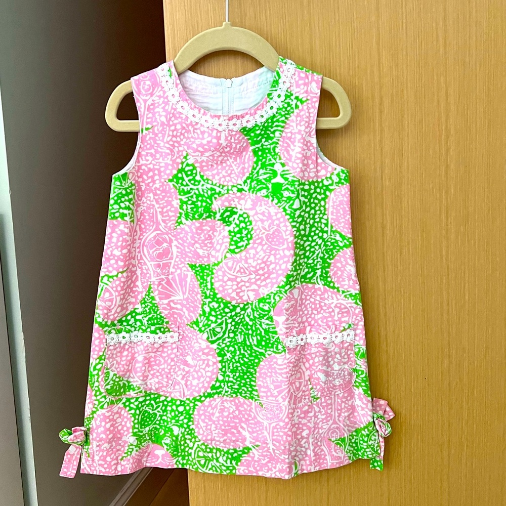 Lilly Pulitzer little girls classic shift in floral print with white trim